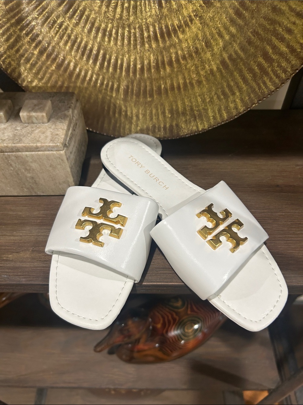 Tory Burch White Leather Slide Sandals with Gold Logo Accent sz 38 NWOT